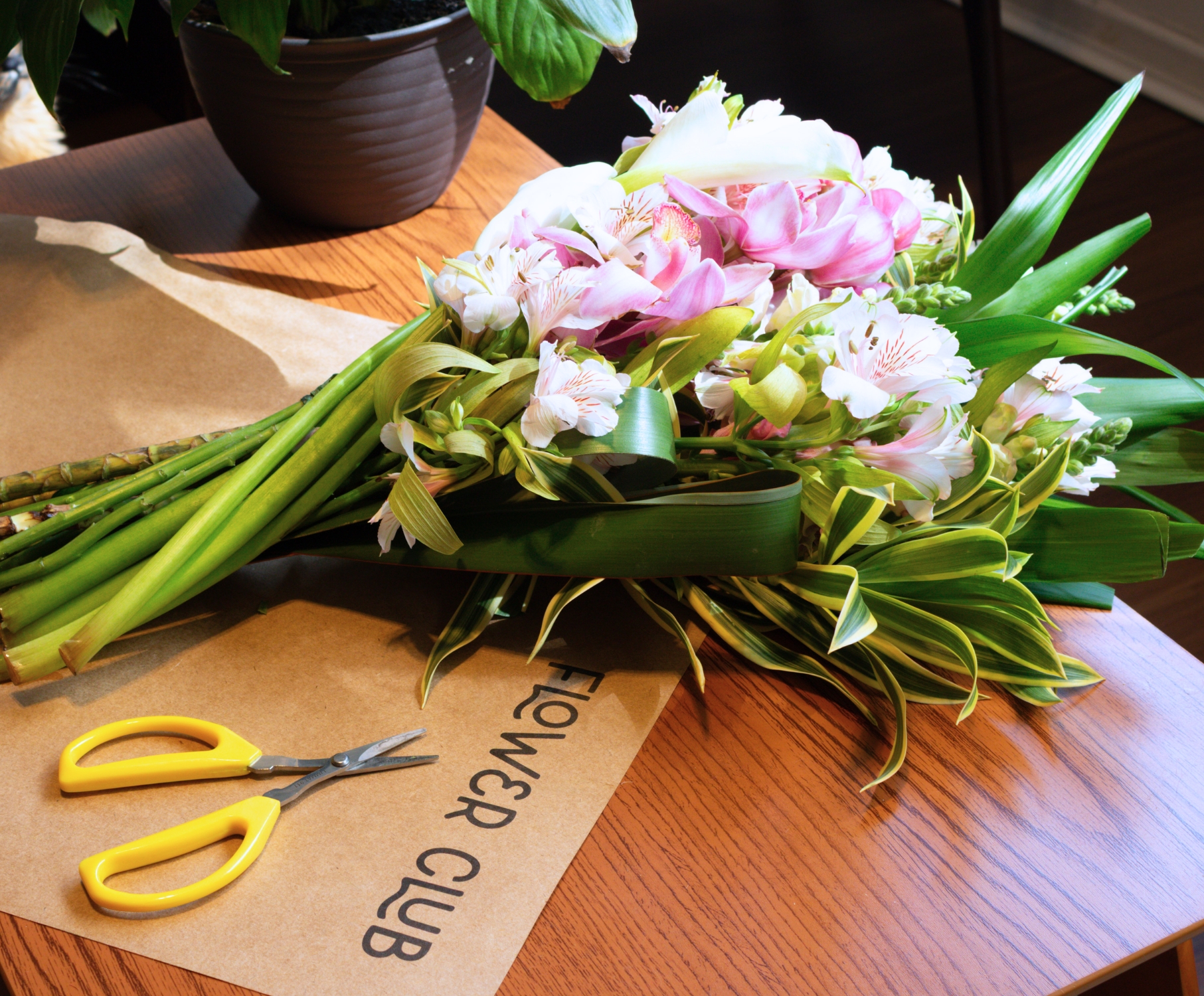 Flower Club — entrega de flores